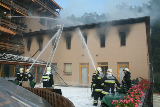 Tűz a Visegrádi Hotel Silvanusban