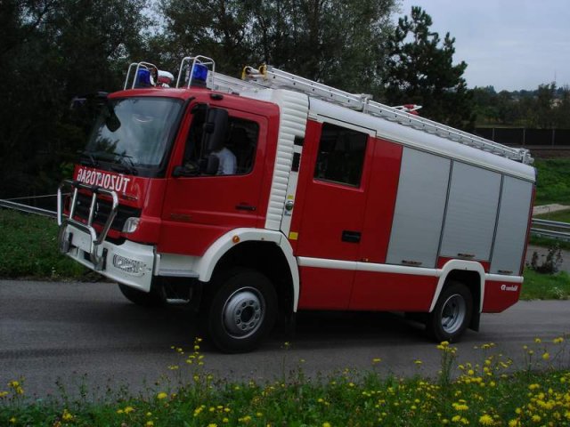 Új AT2 típusú gépjárműfecskendők a Rosenbauertől